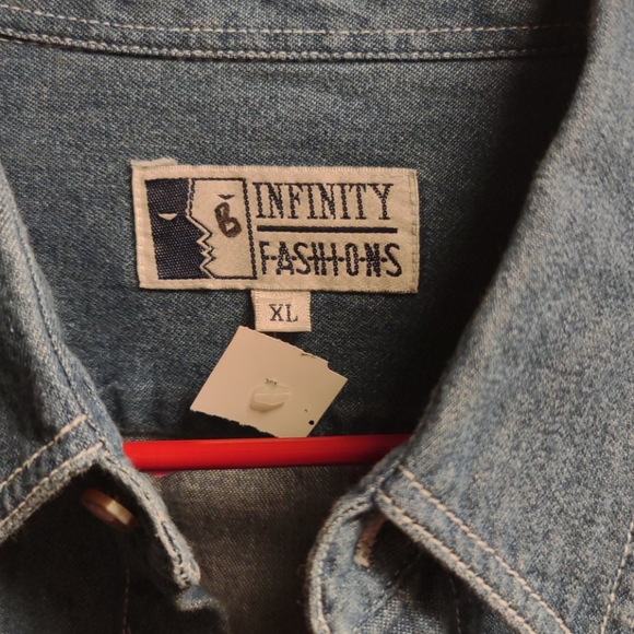 Long sleeve button up shirt - Picture 3 of 4